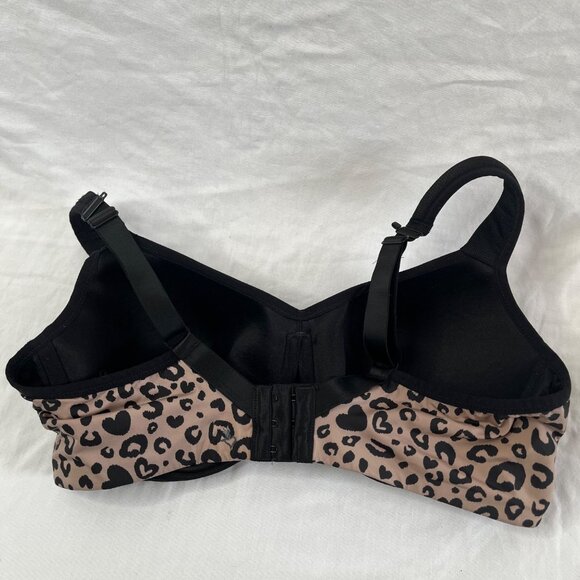 Torrid Leopard Print Sporty Convertible Underwire Sports Bra size 40C - Picture 7 of 9